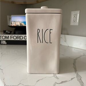 Rae Dunn ceramic rice container ✨